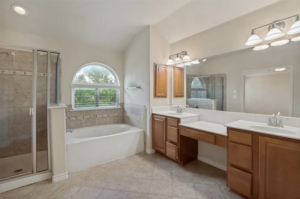 5996 Clearwater Drive The Colony, TX 75056