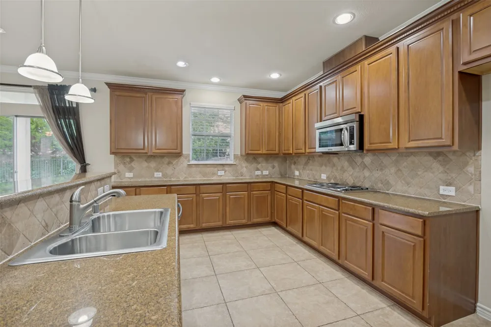 5996 Clearwater Drive The Colony, TX 75056