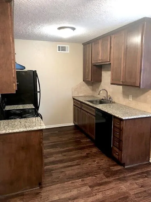 1008 Houston Avenue Livingston, TX 77351