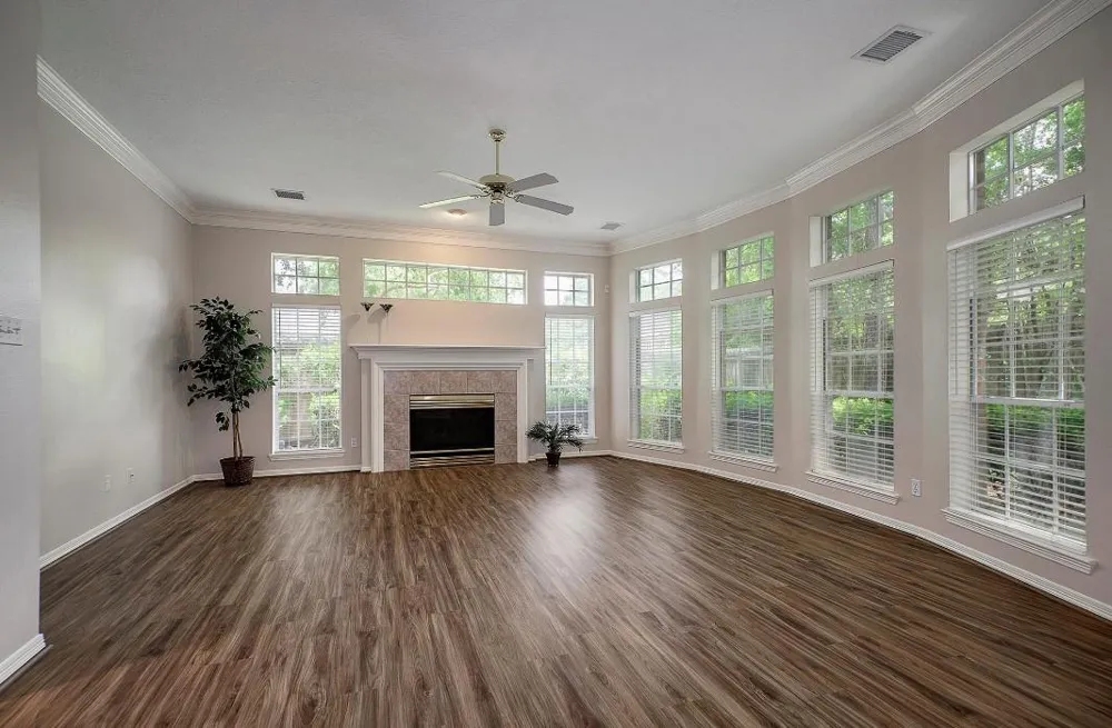 34 Reflection Point Drive E The Woodlands, TX 77381