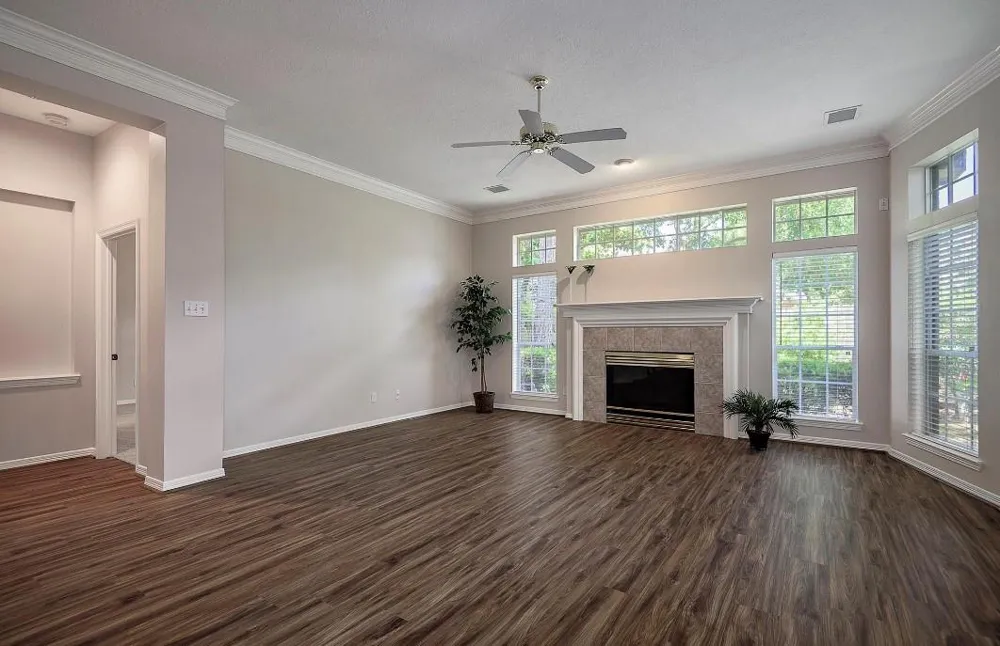 34 Reflection Point Drive E The Woodlands, TX 77381