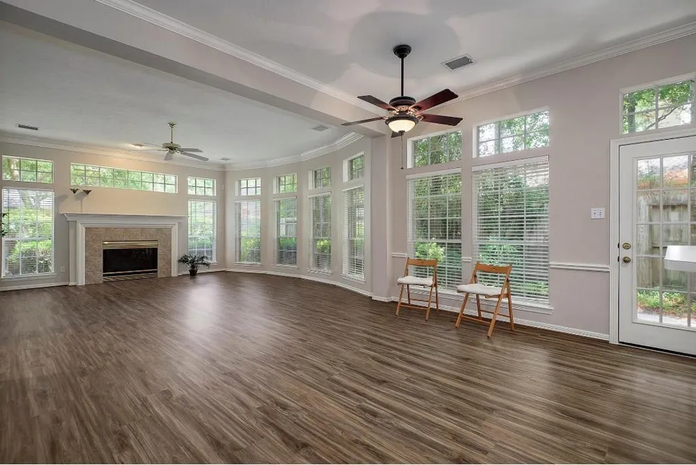 34 Reflection Point Drive E The Woodlands, TX 77381