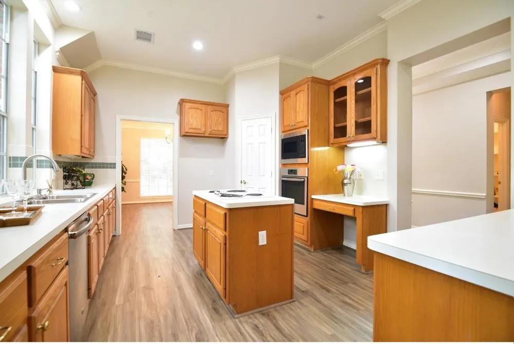 34 Reflection Point Drive E The Woodlands, TX 77381