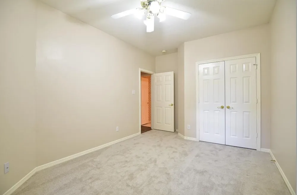 34 Reflection Point Drive E The Woodlands, TX 77381