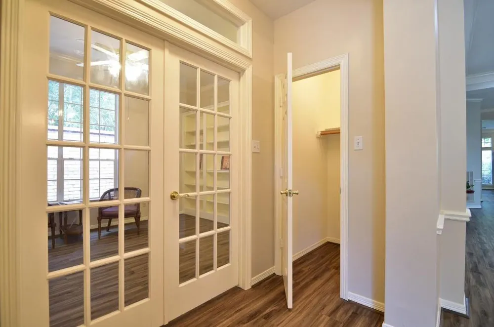 34 Reflection Point Drive E The Woodlands, TX 77381