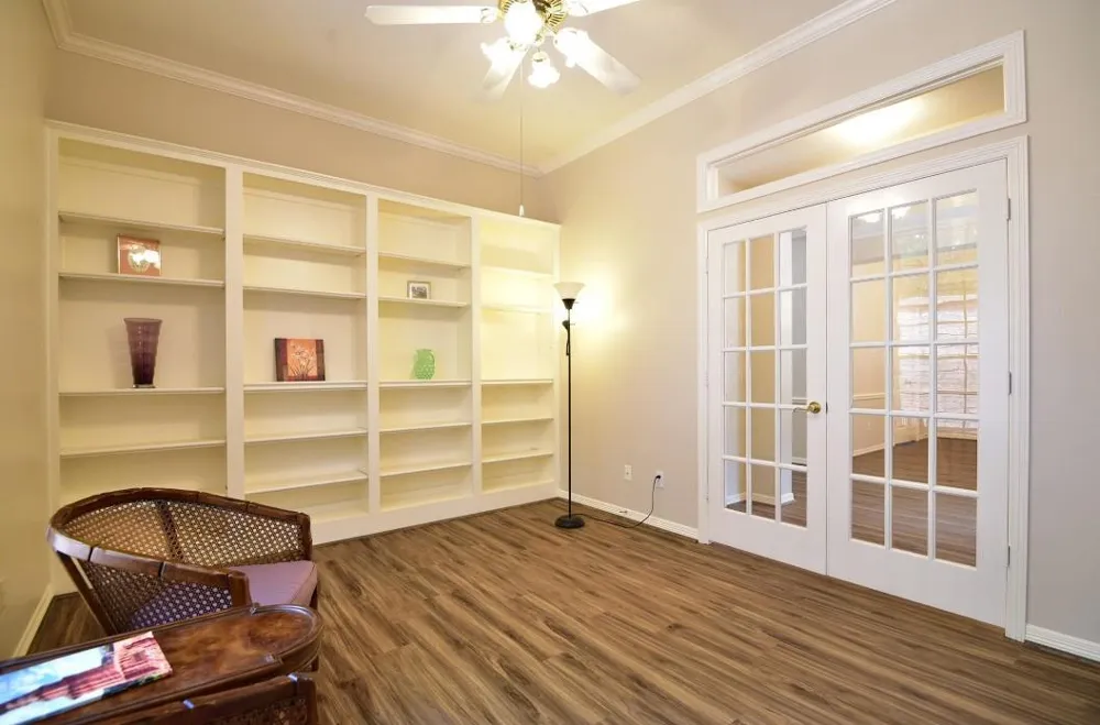 34 Reflection Point Drive E The Woodlands, TX 77381