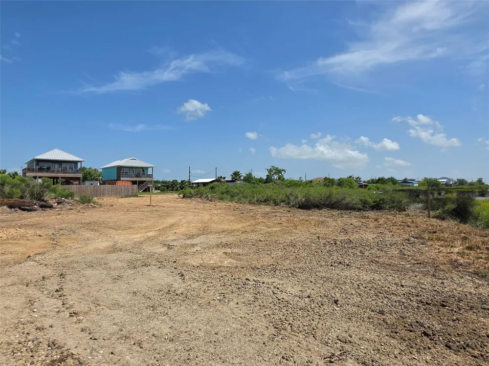 640 18th Street San Leon, TX 77539