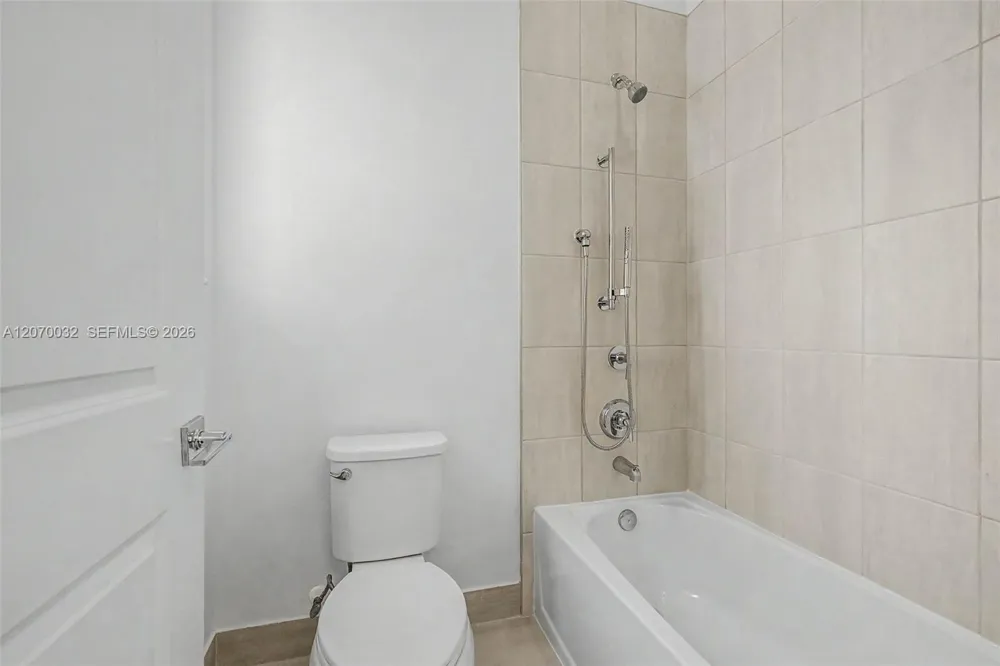 2440 SW 122nd Ter #2440 Davie, FL 33325