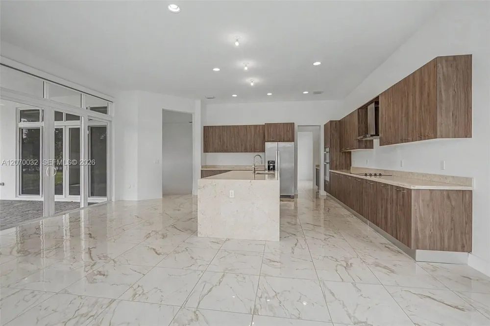 2440 SW 122nd Ter #2440 Davie, FL 33325