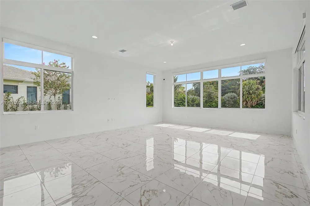 2440 SW 122nd Ter #2440 Davie, FL 33325