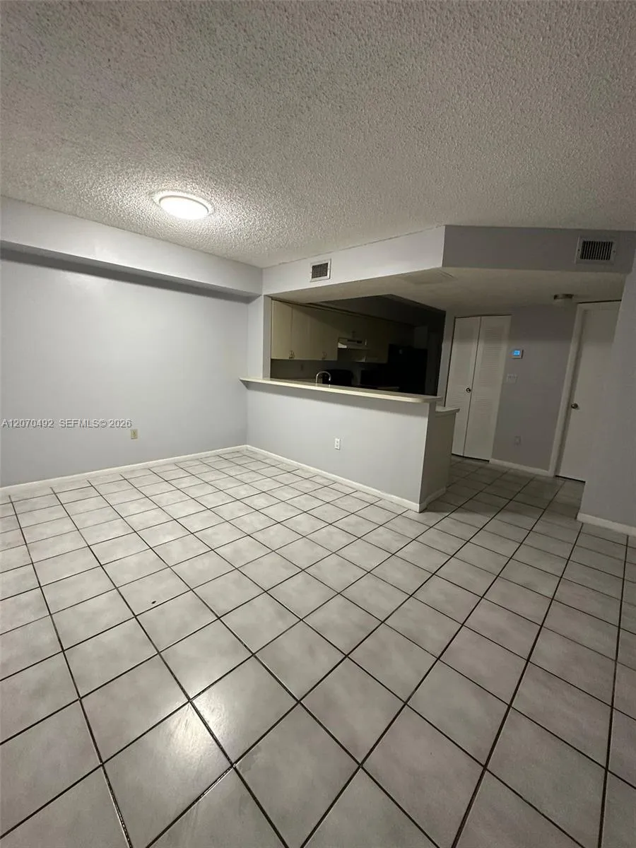 8600 SW 212th St #105 Cutler Bay, FL 33189