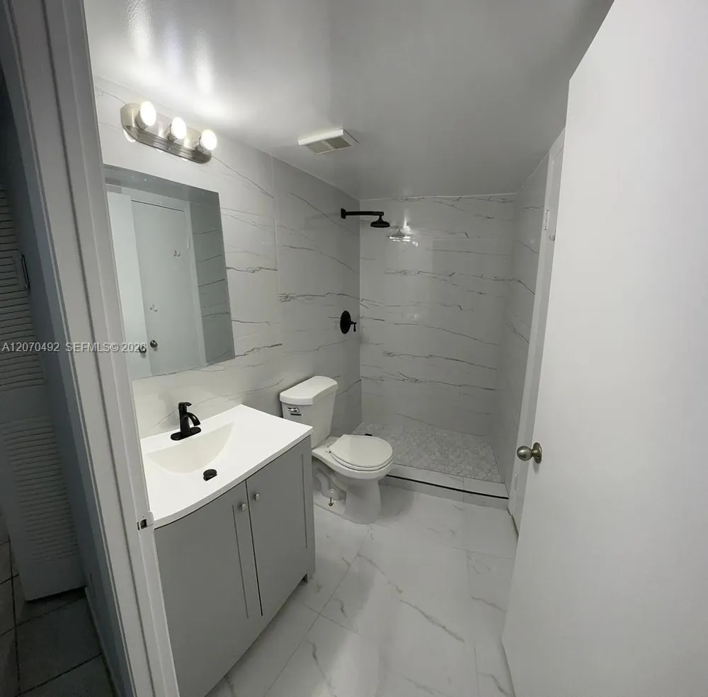 8600 SW 212th St #105 Cutler Bay, FL 33189