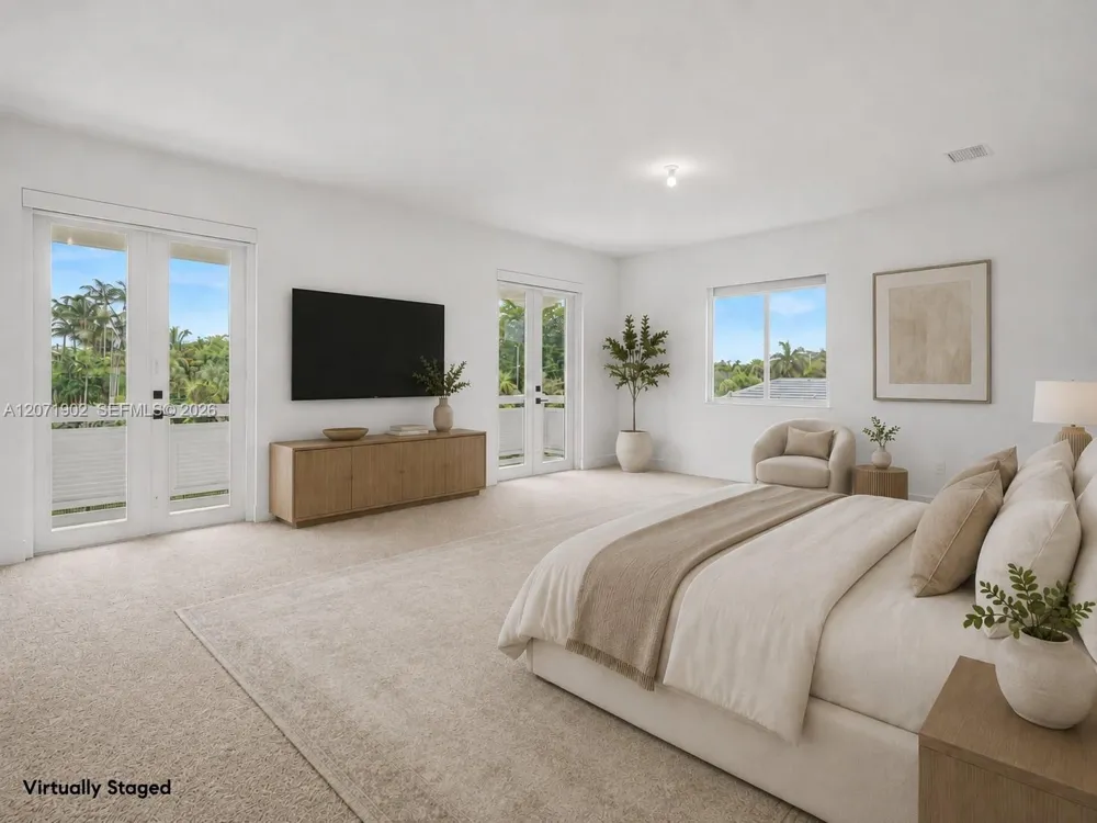 2440 SW 122nd Ter Davie, FL 33325