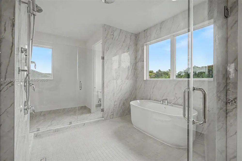2440 SW 122nd Ter Davie, FL 33325