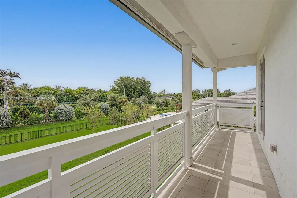 2440 SW 122nd Ter Davie, FL 33325