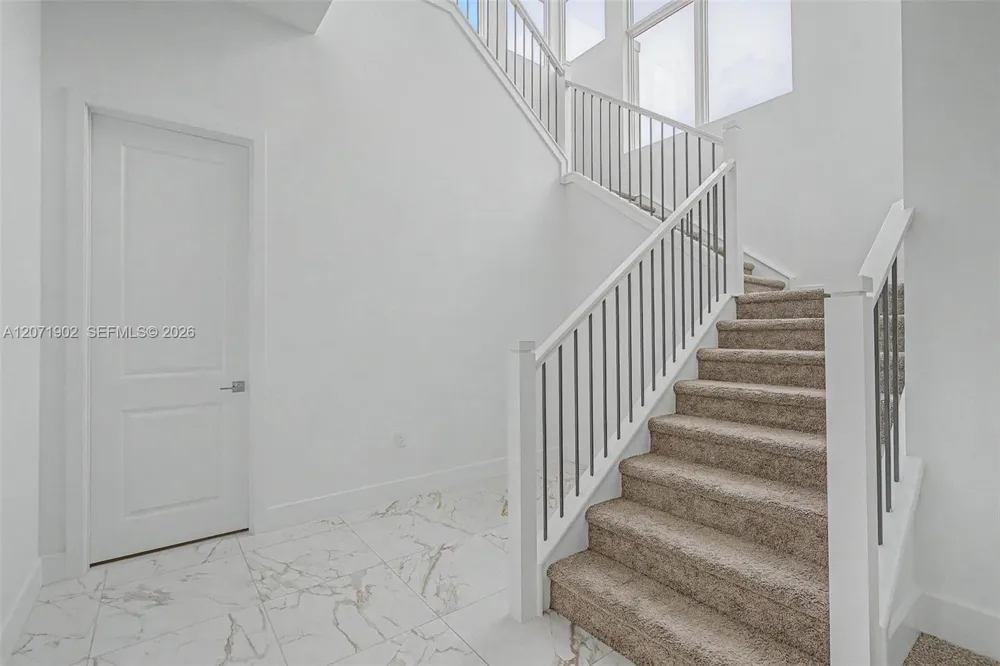 2440 SW 122nd Ter Davie, FL 33325