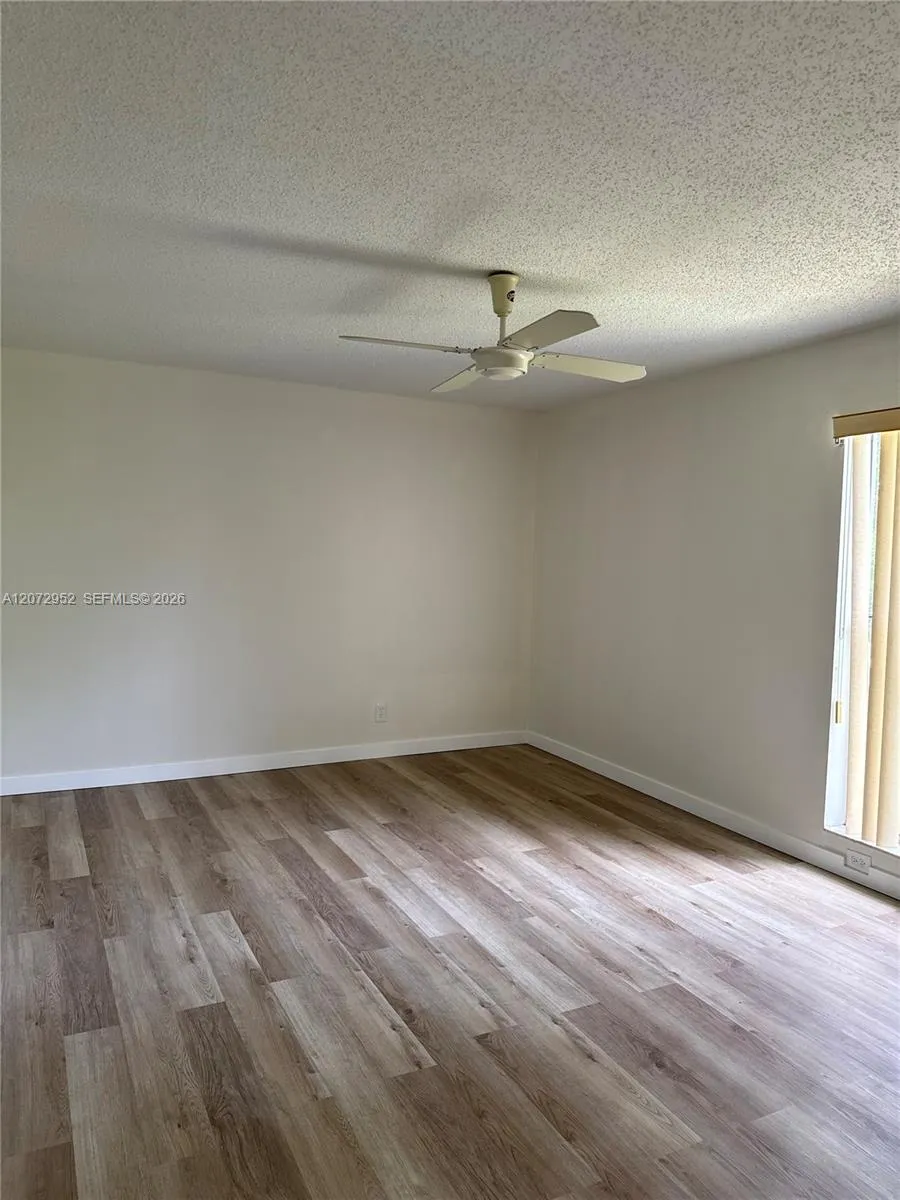 8380 Sands Point Blvd #J310 Tamarac, FL 33321