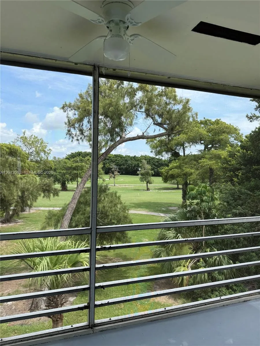 8380 Sands Point Blvd #J310 Tamarac, FL 33321