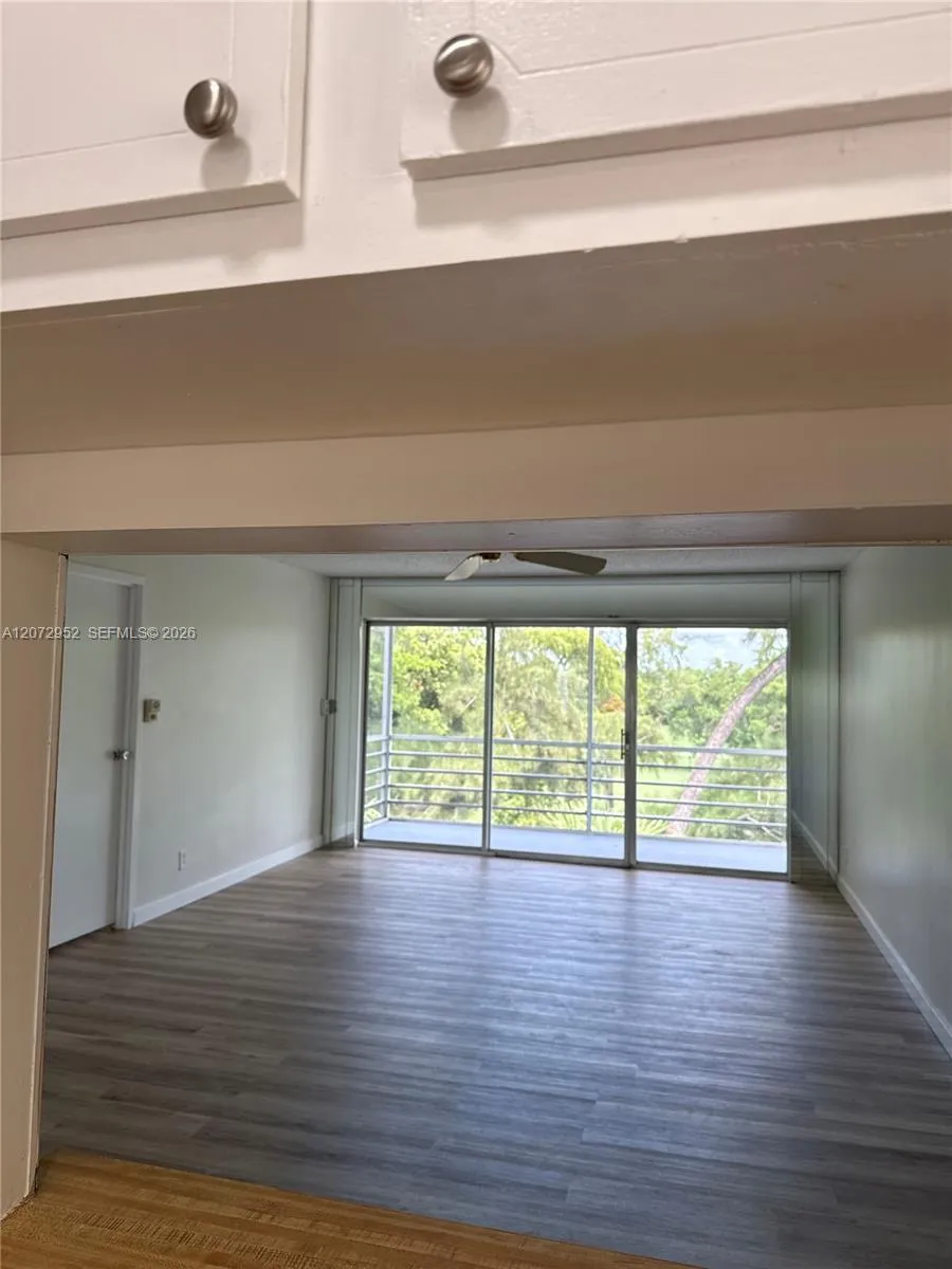 8380 Sands Point Blvd #J310 Tamarac, FL 33321