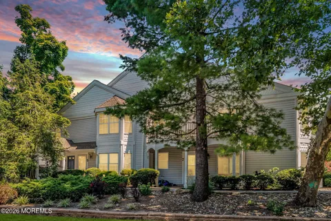 6 Tulip Lane