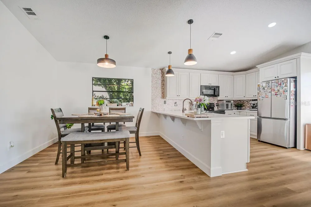 3038 WOOLRIDGE DRIVE Orlando, FL 32837