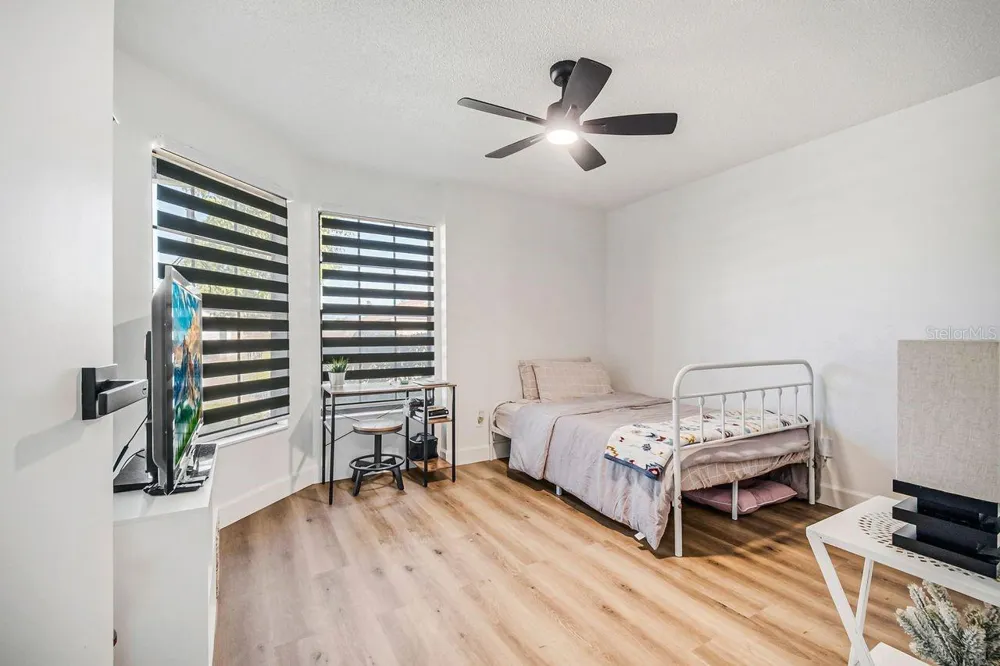 3038 WOOLRIDGE DRIVE Orlando, FL 32837