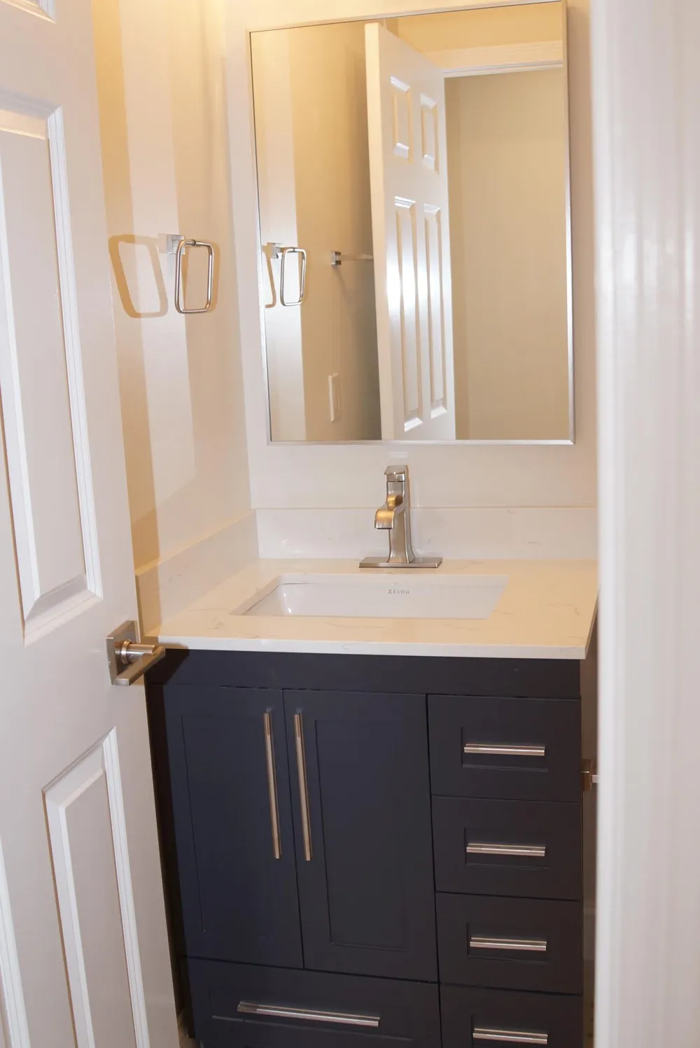 330 Pondridge Circle Wayzata, MN 55391