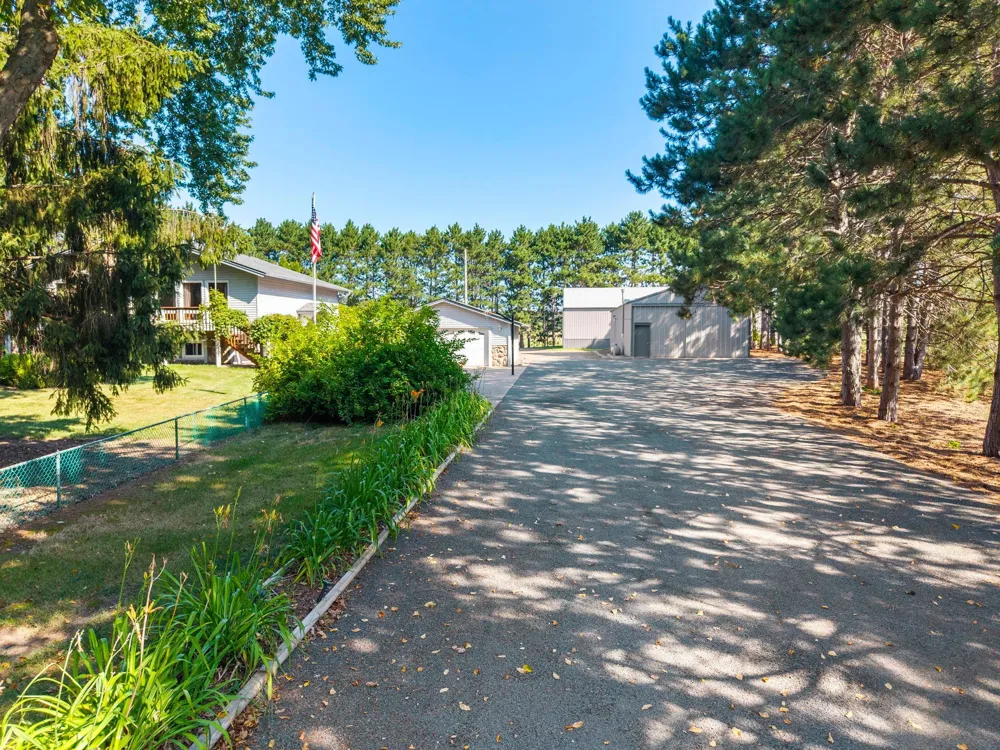 465 NE 265th Avenue Isanti, MN 55040