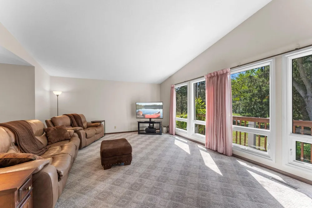 465 NE 265th Avenue Isanti, MN 55040
