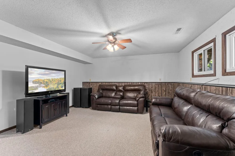 465 NE 265th Avenue Isanti, MN 55040