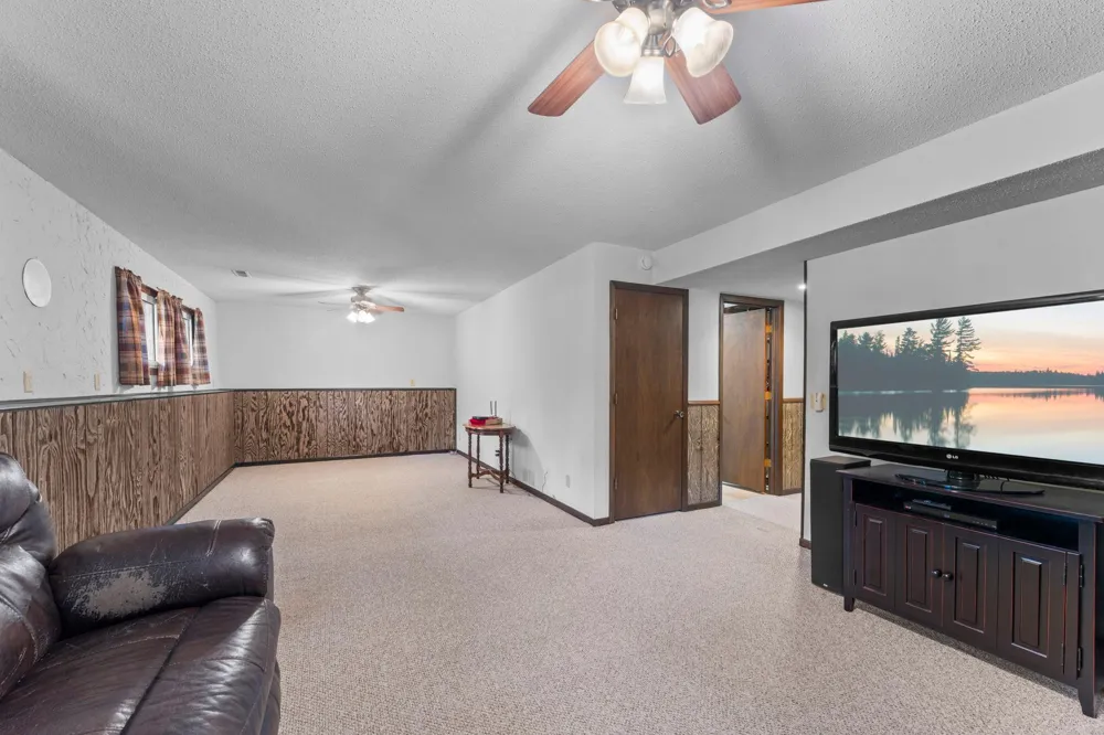 465 NE 265th Avenue Isanti, MN 55040