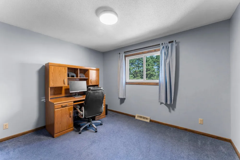 465 NE 265th Avenue Isanti, MN 55040
