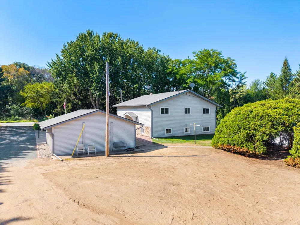 465 NE 265th Avenue Isanti, MN 55040