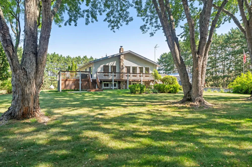465 NE 265th Avenue Isanti, MN 55040