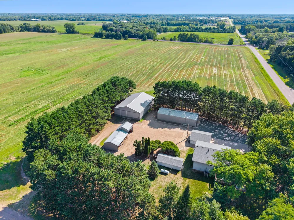 465 NE 265th Avenue Isanti, MN 55040
