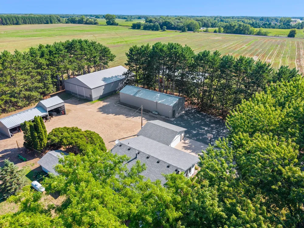 465 NE 265th Avenue Isanti, MN 55040