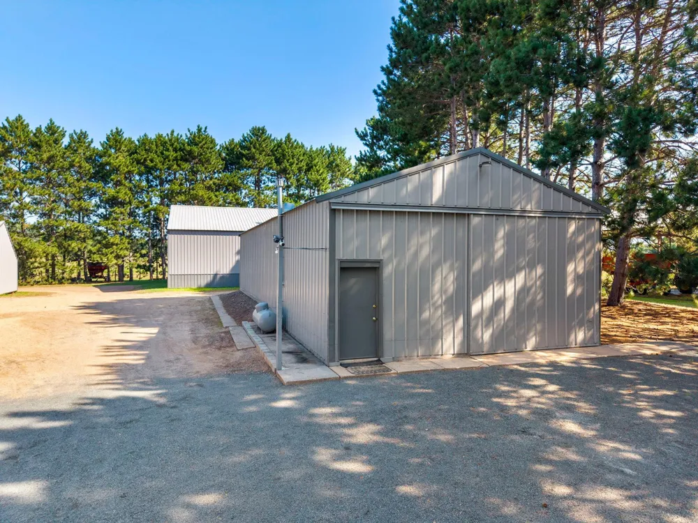465 NE 265th Avenue Isanti, MN 55040