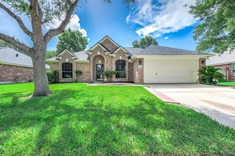 2215 Manchester Lane