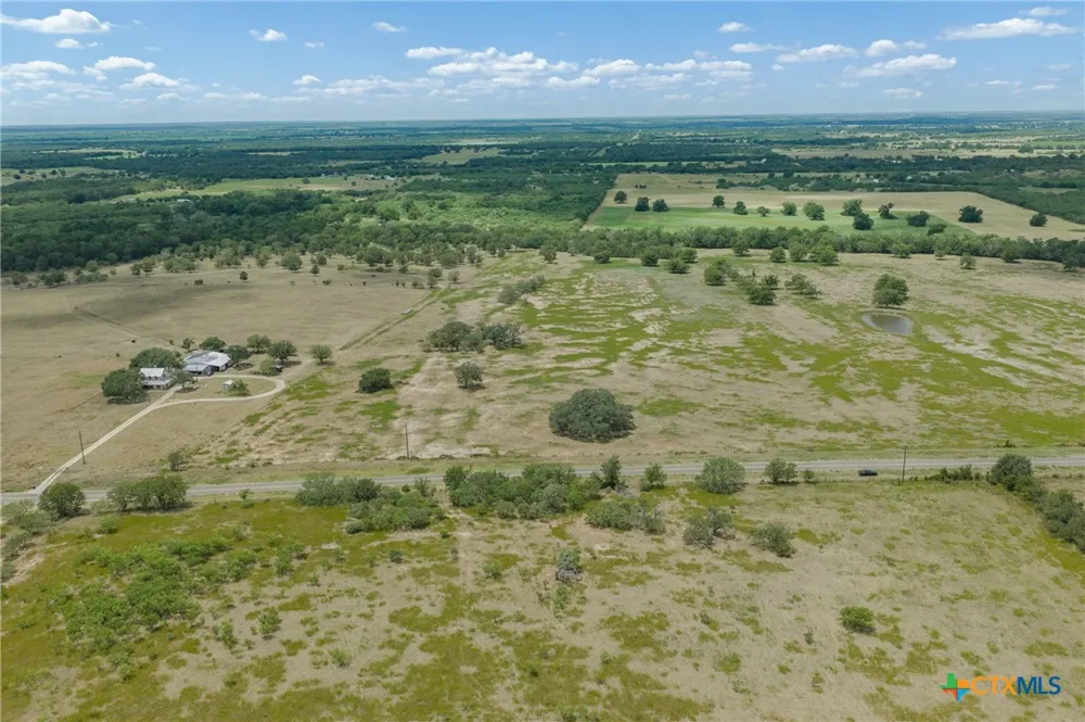 3 FM 3158 Dale, TX 78616