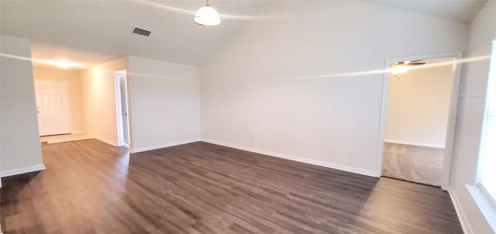 1239 Juniper Princeton, TX 75407