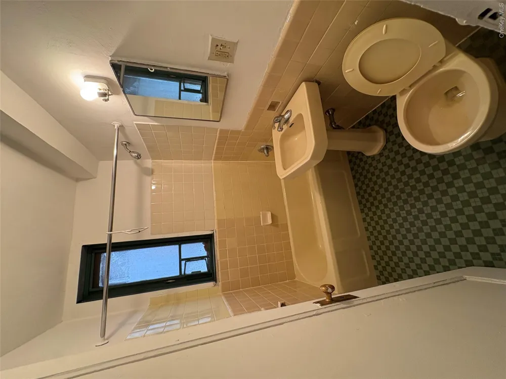 24 Metropolitan Oval #ME Bronx, NY 10462