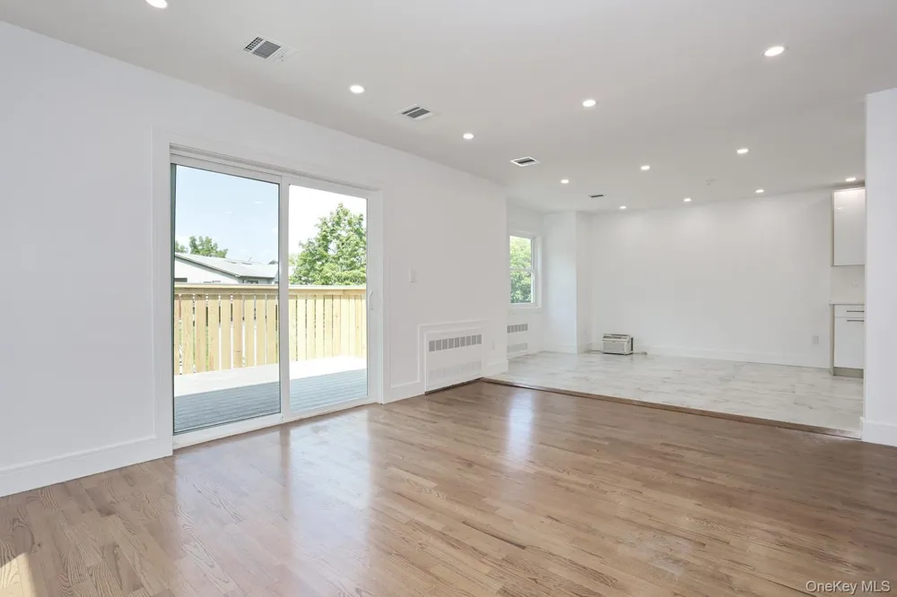 38 Singer Avenue Spring Valley, NY 10977