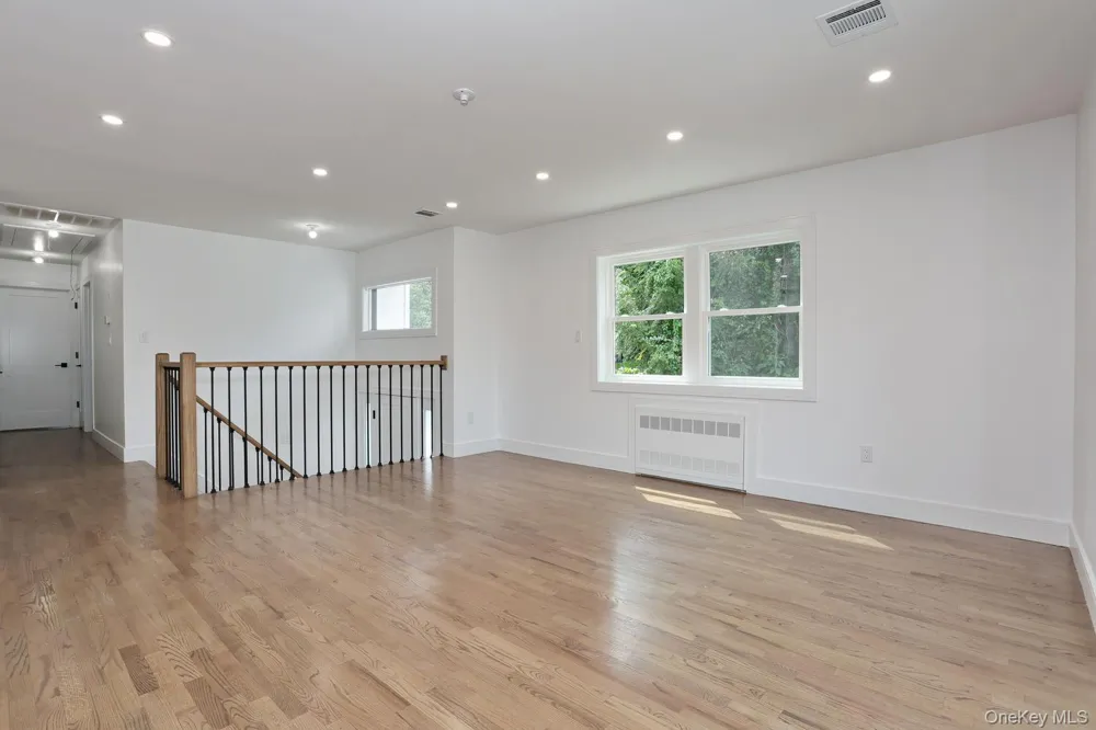 38 Singer Avenue Spring Valley, NY 10977