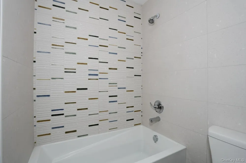 38 Singer Avenue Spring Valley, NY 10977