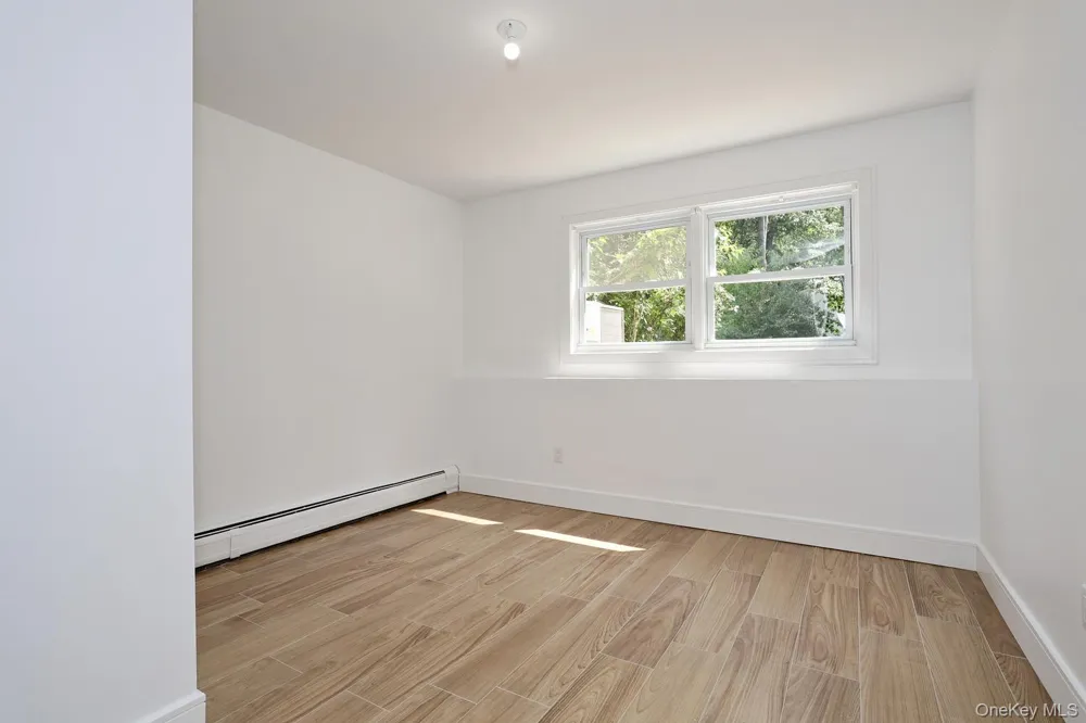 38 Singer Avenue Spring Valley, NY 10977