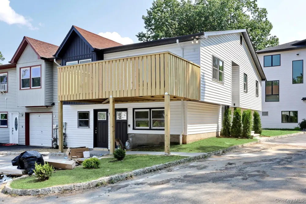 38 Singer Avenue Spring Valley, NY 10977