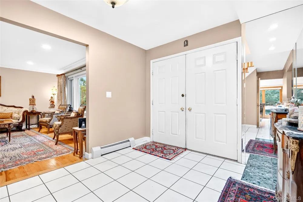14 Bubenko Drive Garnerville, NY 10923