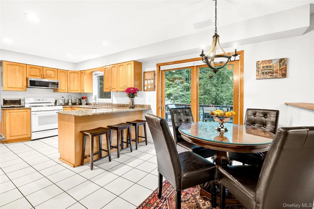 14 Bubenko Drive Garnerville, NY 10923