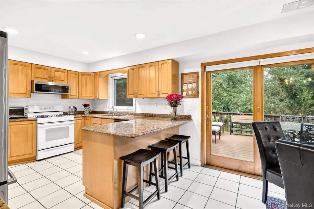 14 Bubenko Drive Garnerville, NY 10923