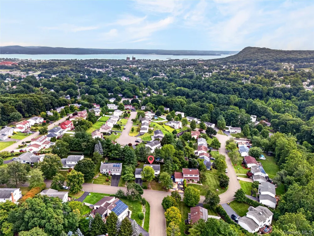 14 Bubenko Drive Garnerville, NY 10923